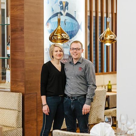 Tinschert Hotel-Restaurant-Partyservice Schwertberg ภายนอก รูปภาพ