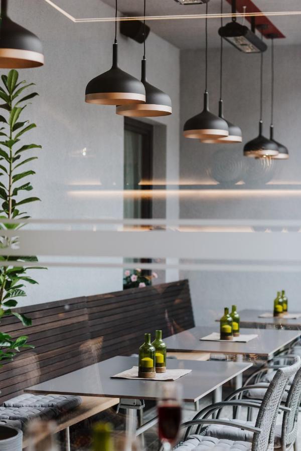 Tinschert Hotel-Restaurant-Partyservice Schwertberg ภายนอก รูปภาพ